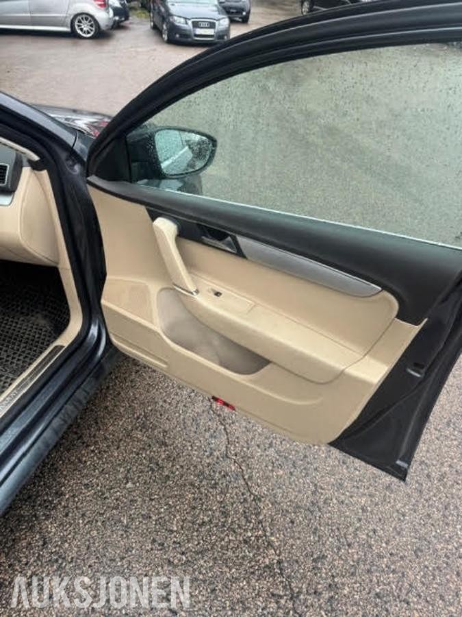 2011 Volkswagen Passat Highline 2.0 TDI 170hk 4MOTION Automat, Soltak